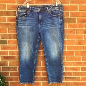Silver Jeans Plus Size Suki Capri Stretch Mid/Hi- Rise Jeans size 20 L23.5